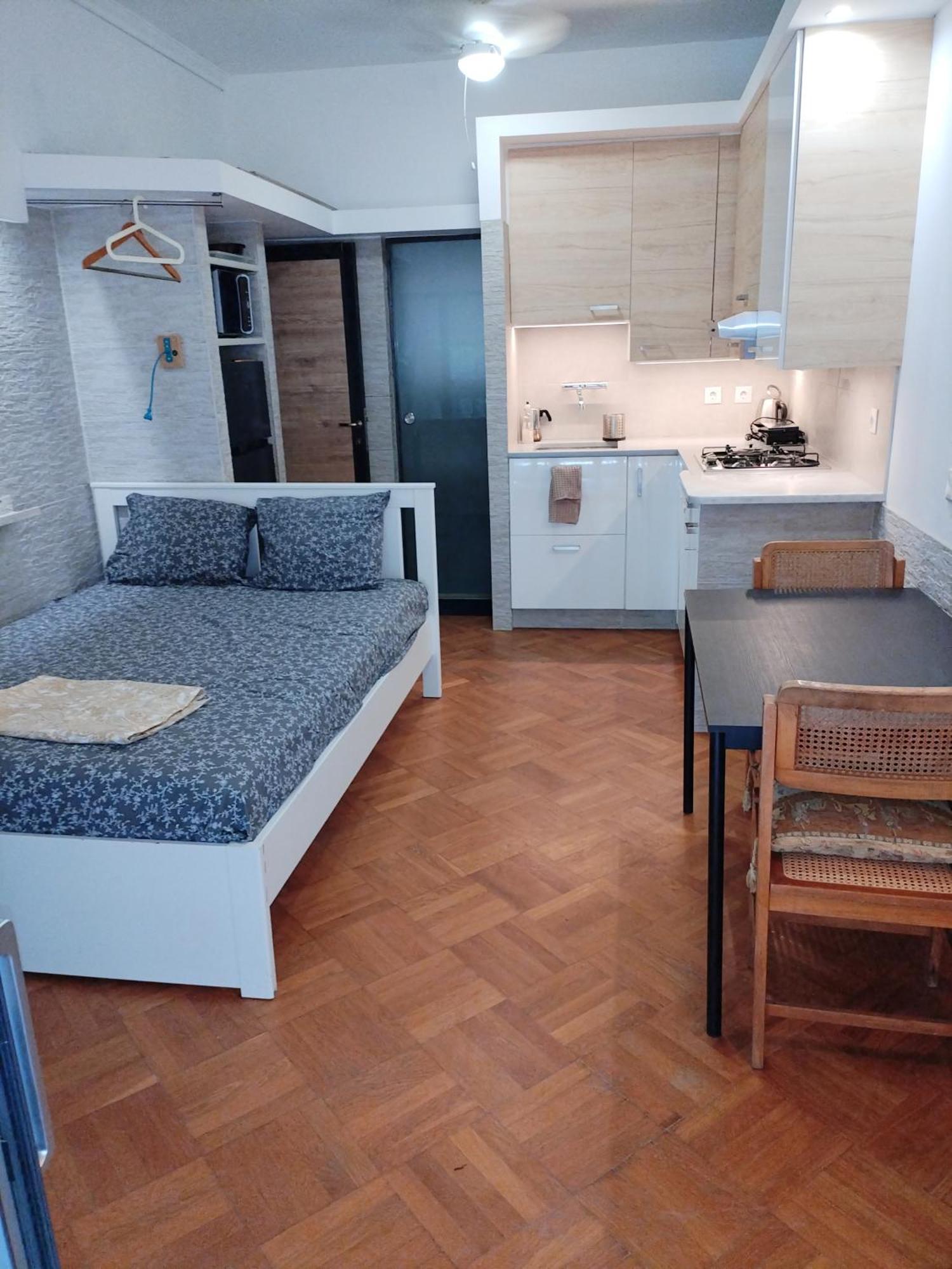Sleeps 11 - Sea View - Balcony - Parking *